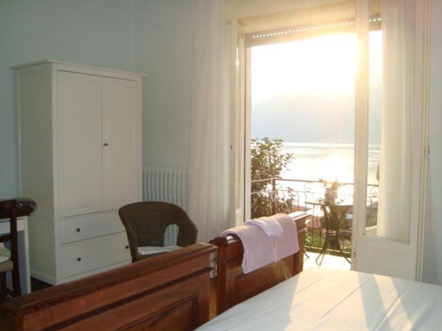 B&B Cherry En Rose Lezzeno Bagian luar foto